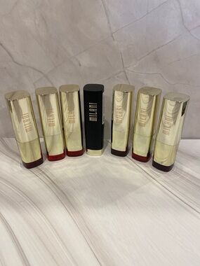 Milani Lipstick Set of 7 beautiful lipsticks